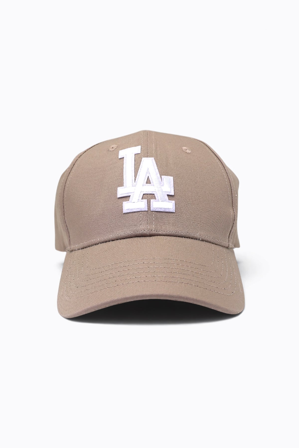 Baseball cap with embroidered Los Angeles logo and curved brim
