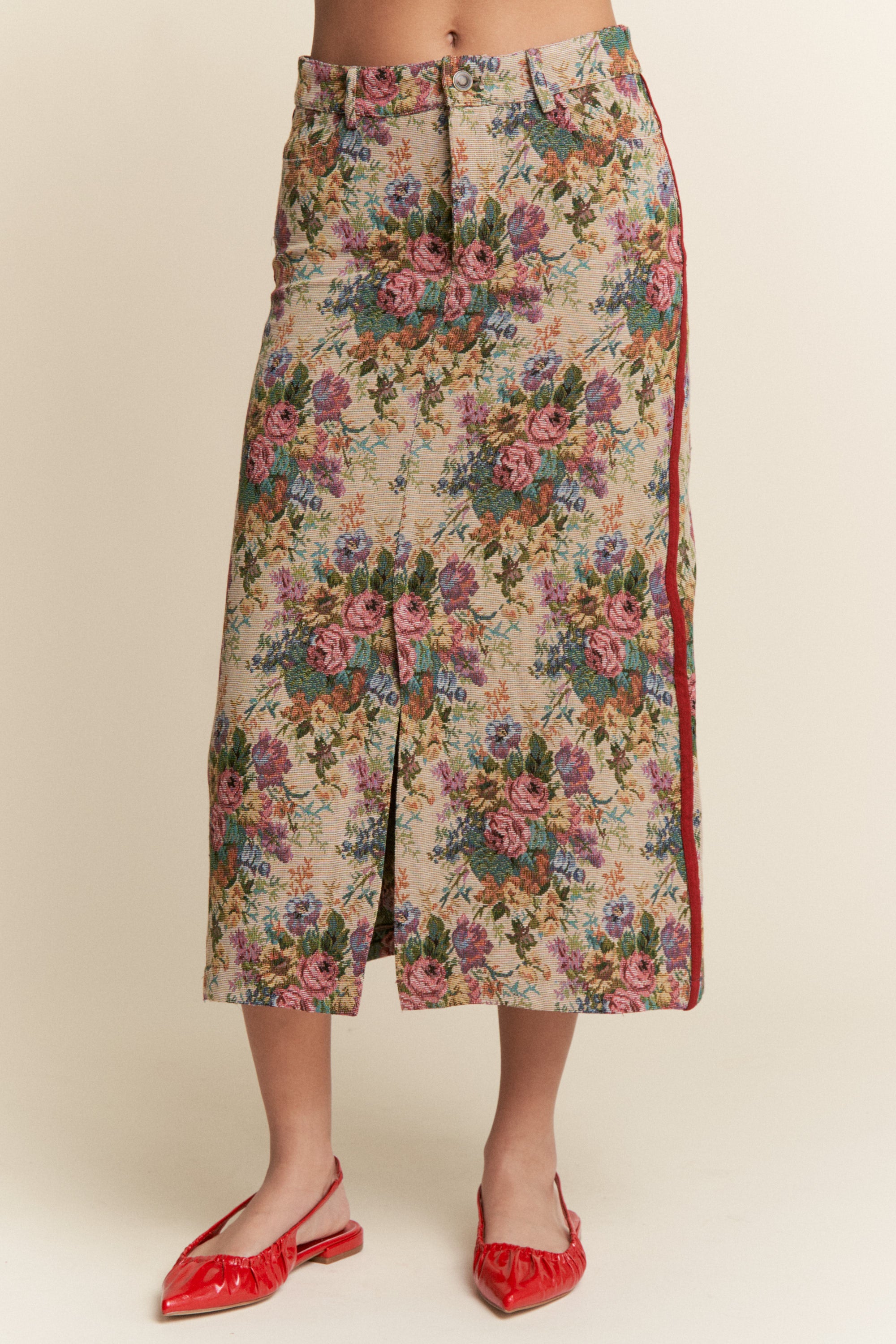 Floral skirt with a plain background