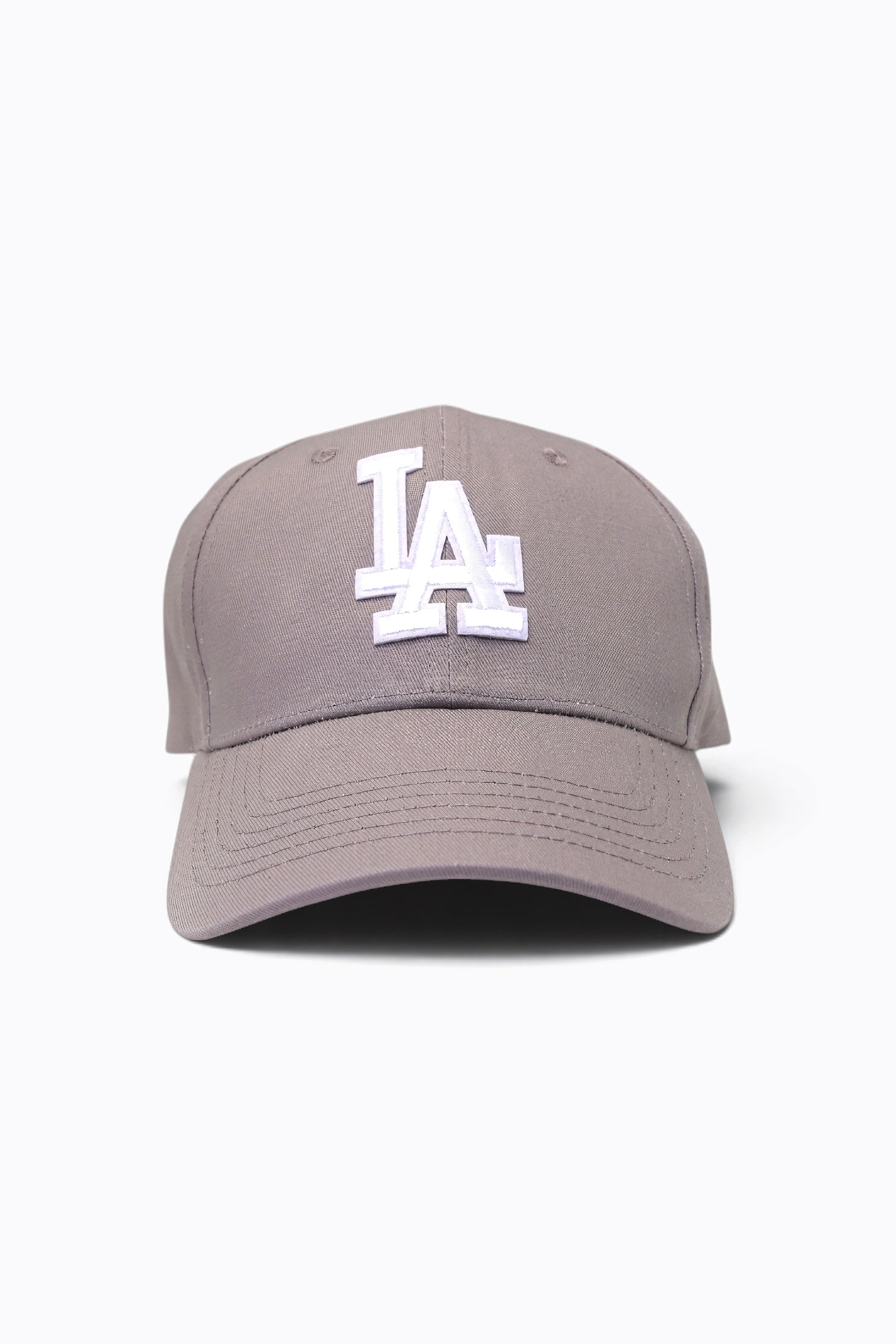 Baseball cap with embroidered Los Angeles logo and curved brim