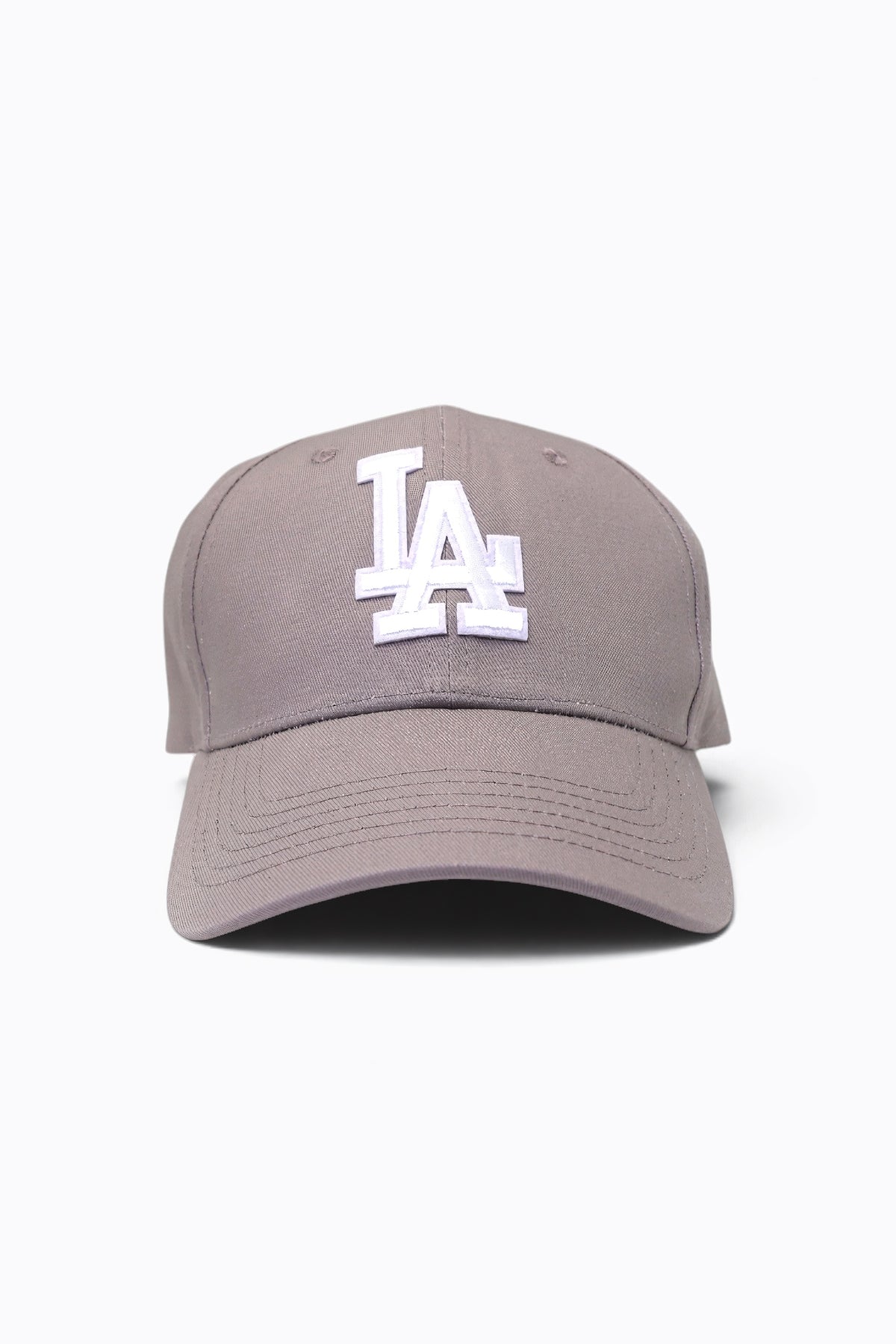 Baseball cap with embroidered Los Angeles logo and curved brim