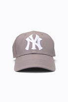 Baseball cap with embroidered New York logo and curved brim